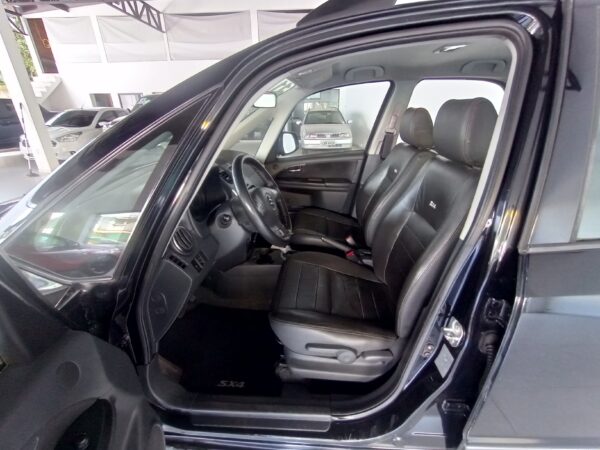 Suzuki SX4 2.0 4WD Automático 2011 - Image 2