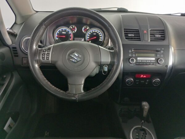 Suzuki SX4 2.0 4WD Automático 2011 - Image 12