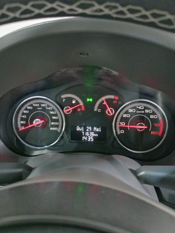 FIAT PALIO ATTRACTIVE 1.4 2014 - Image 9