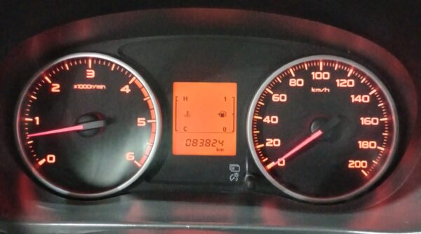 MITSUBISHI L200 TRITON SPORT GL 4X4 2.4 TURBO DIESEL - Image 11