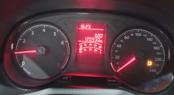 VOLKSWAGEN GOL 1.6 MSI TOTAL FLEX 2019 - Image 7