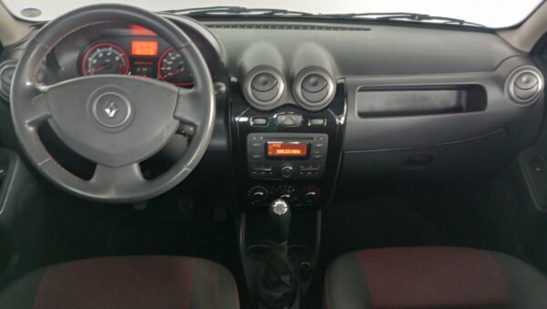 RENAULT SANDERO STEPWAY 1.6 2012 - Image 11
