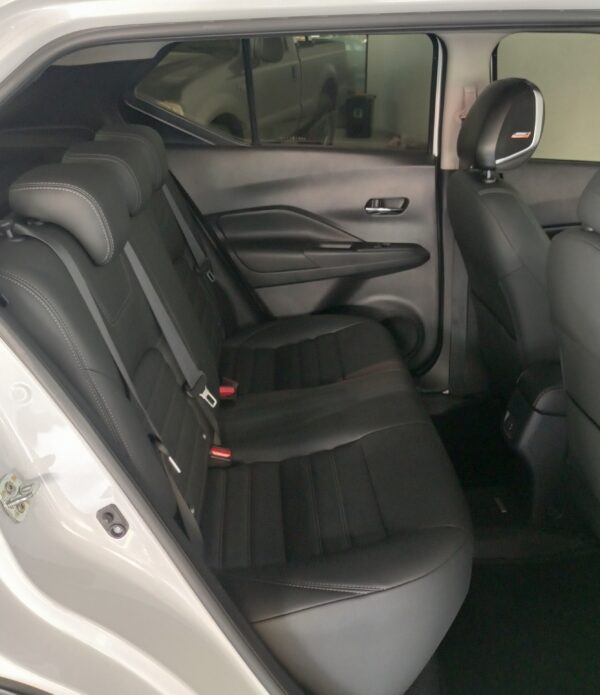 NISSAN KICKS EXCLUSIVE 1.6 2024 - Image 11