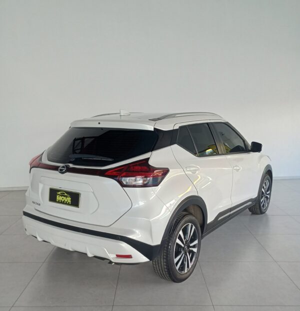 NISSAN KICKS EXCLUSIVE 1.6 2024 - Image 17