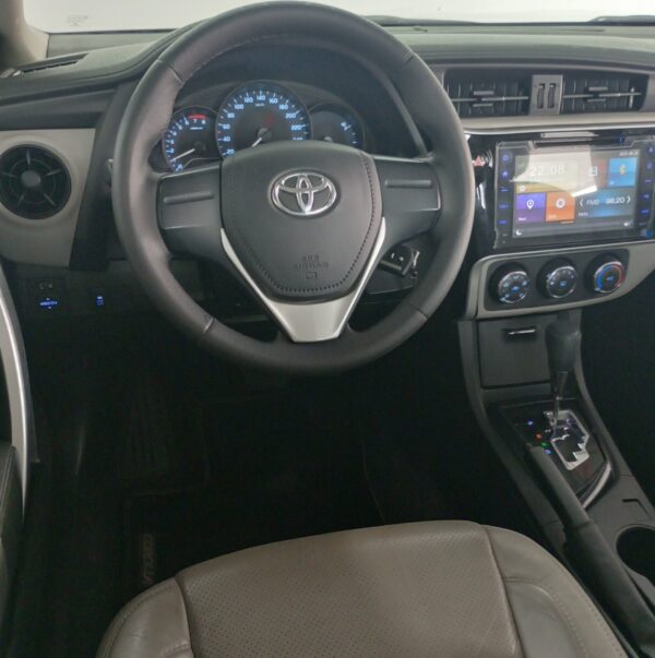 TOYOTA COROLLA GLI 1.8 2019 - Image 18
