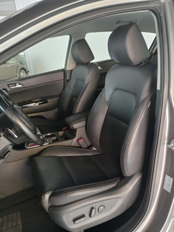 KIA SPORTAGE EX 2019 - Image 4