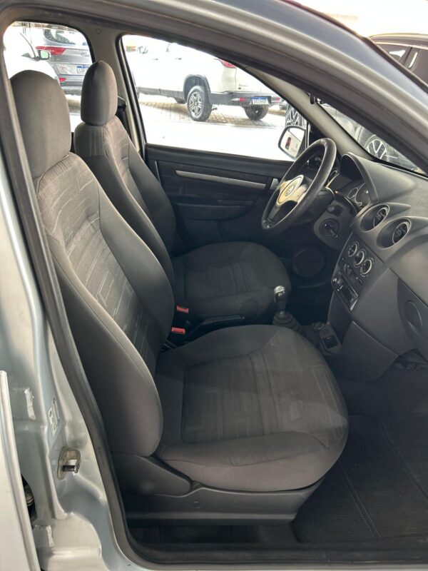 CHEVROLET PRISMA 1.4 2010 - Image 12
